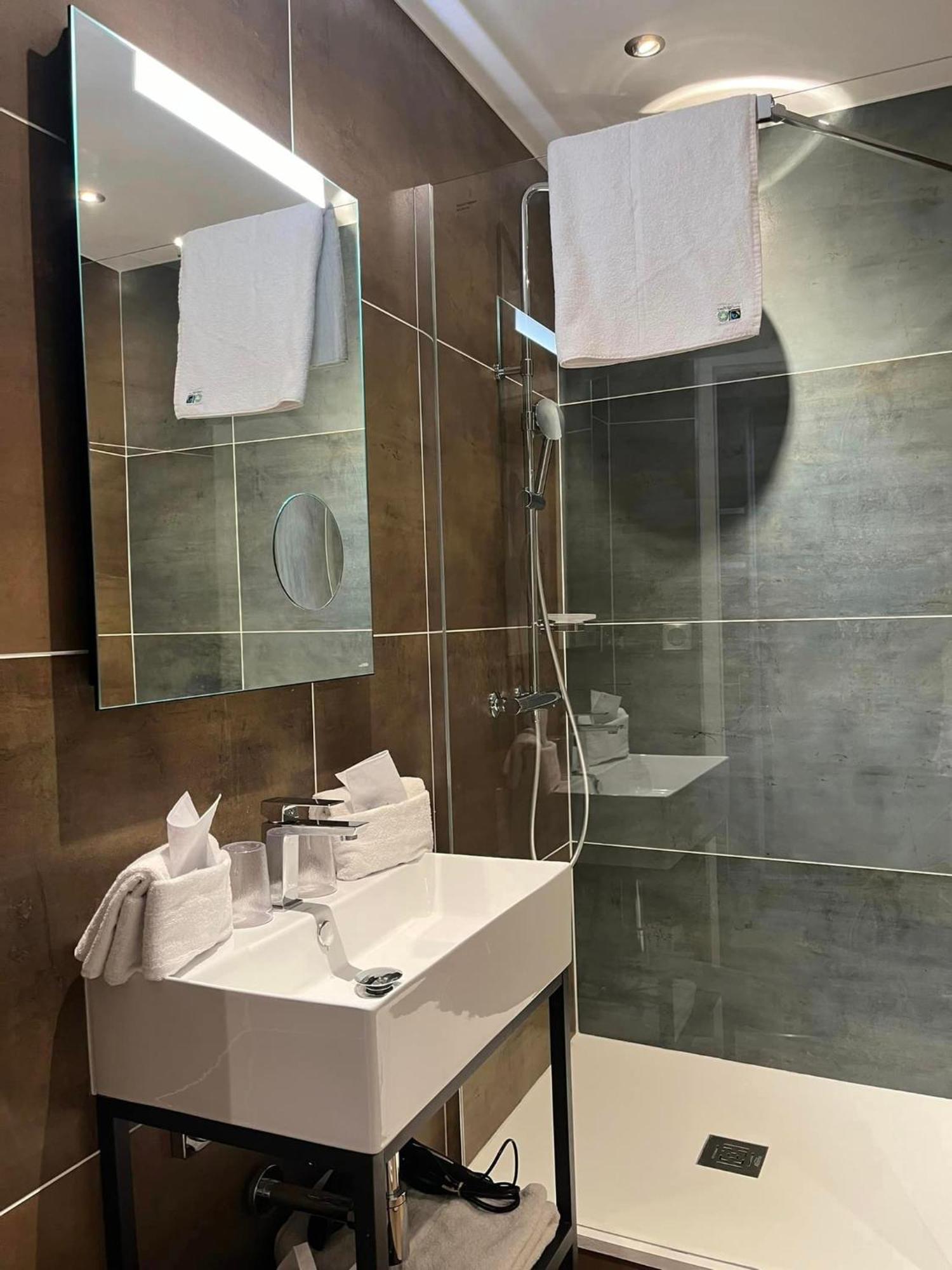 Logis Hotel Borel Dunkirk Exterior photo