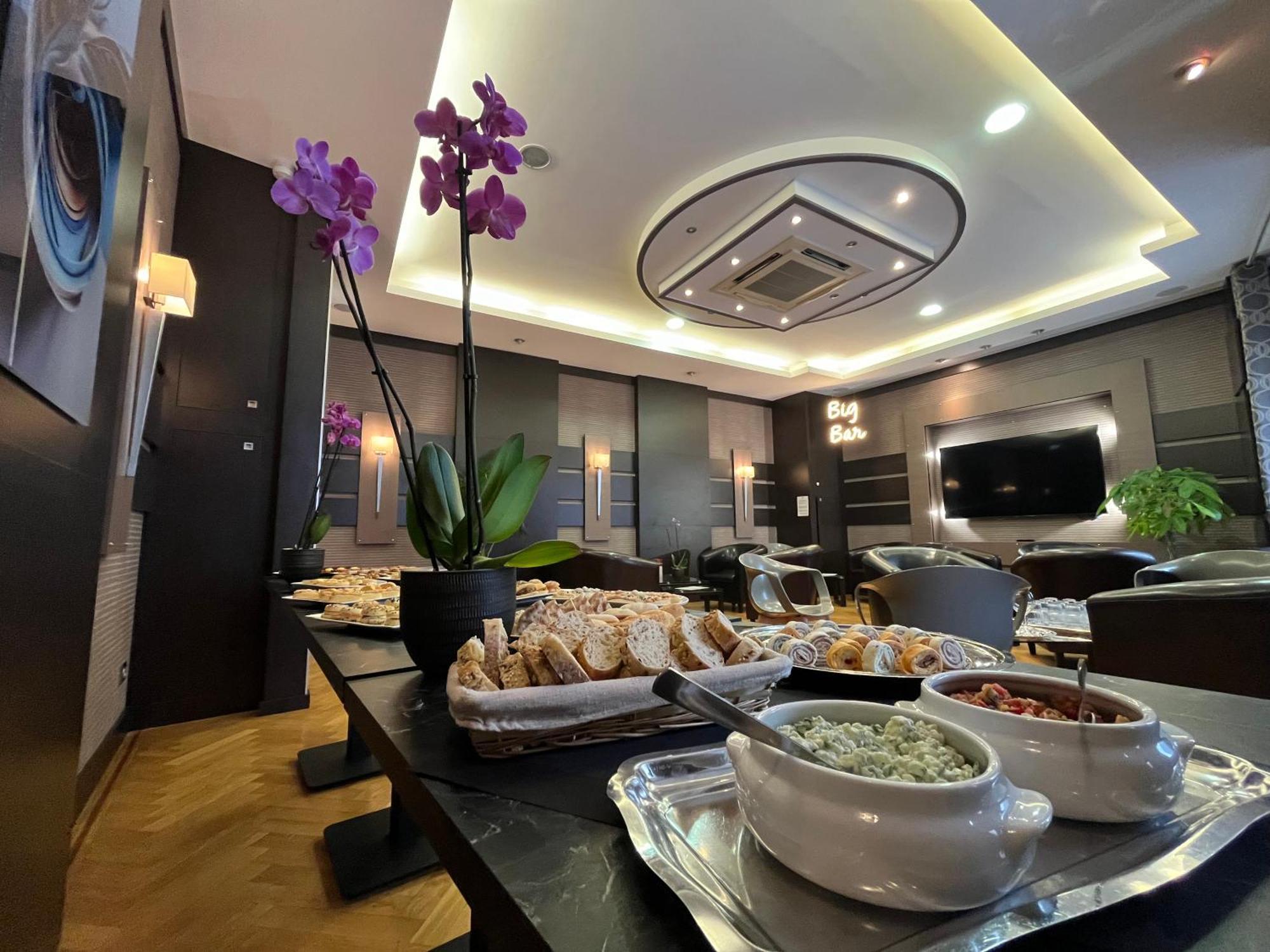 Logis Hotel Borel Dunkirk Exterior photo
