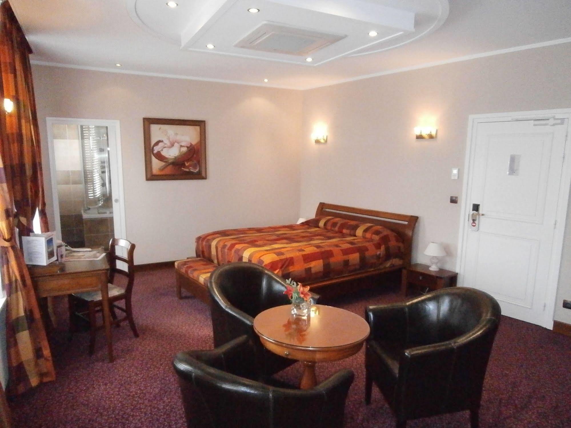 Logis Hotel Borel Dunkirk Exterior photo